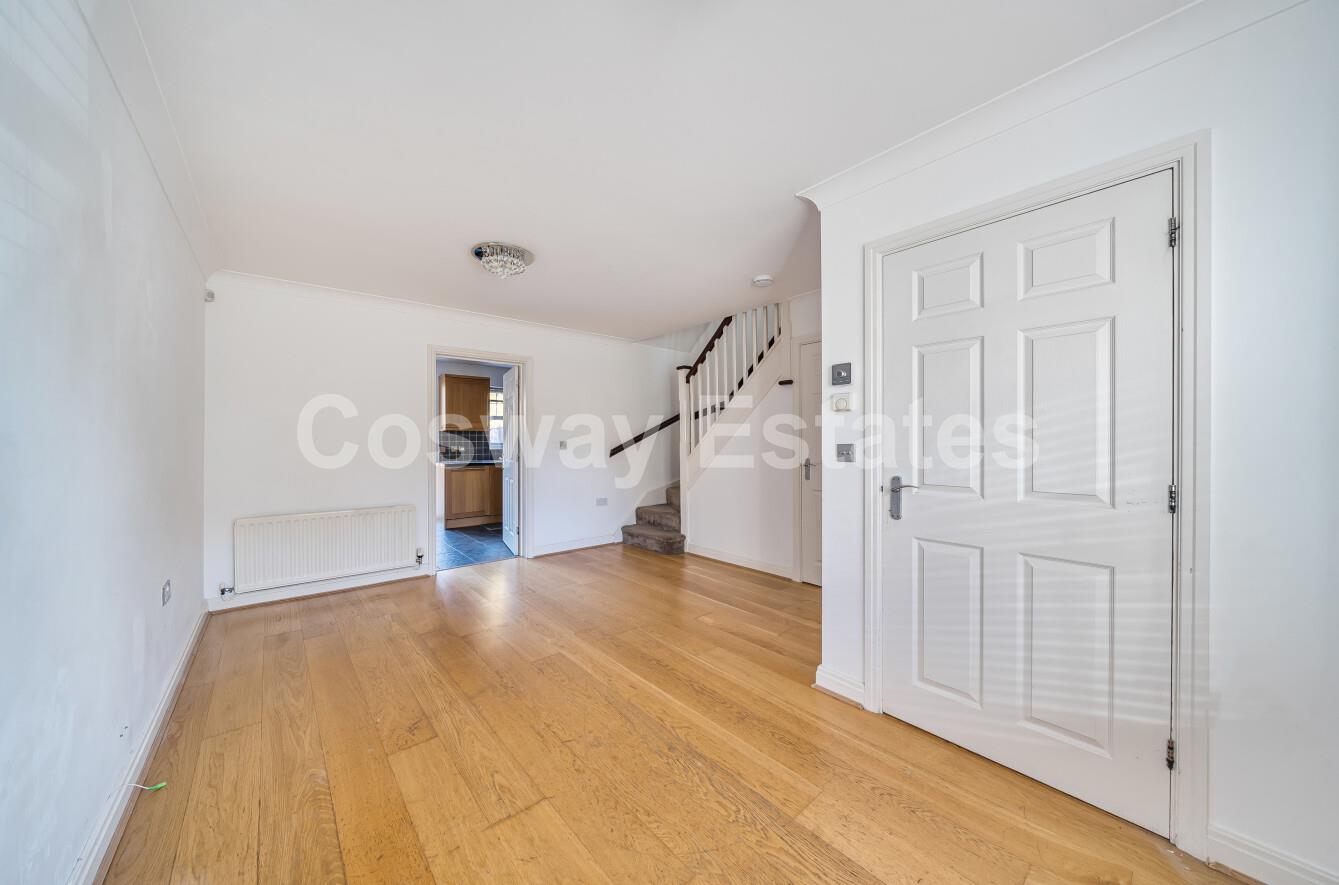 Colebrook Close, Mill Hill, NW7, London